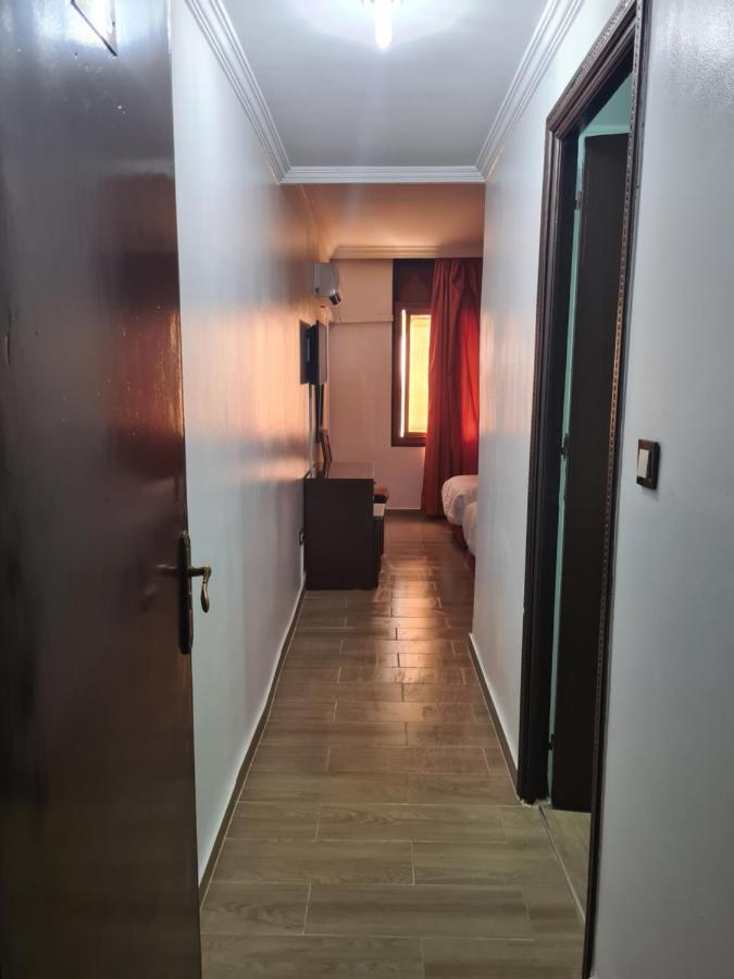 Hotel Lixus Надор Екстериор снимка
