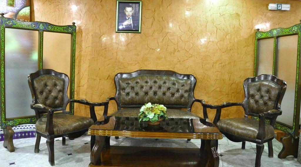 Hotel Lixus Надор Екстериор снимка