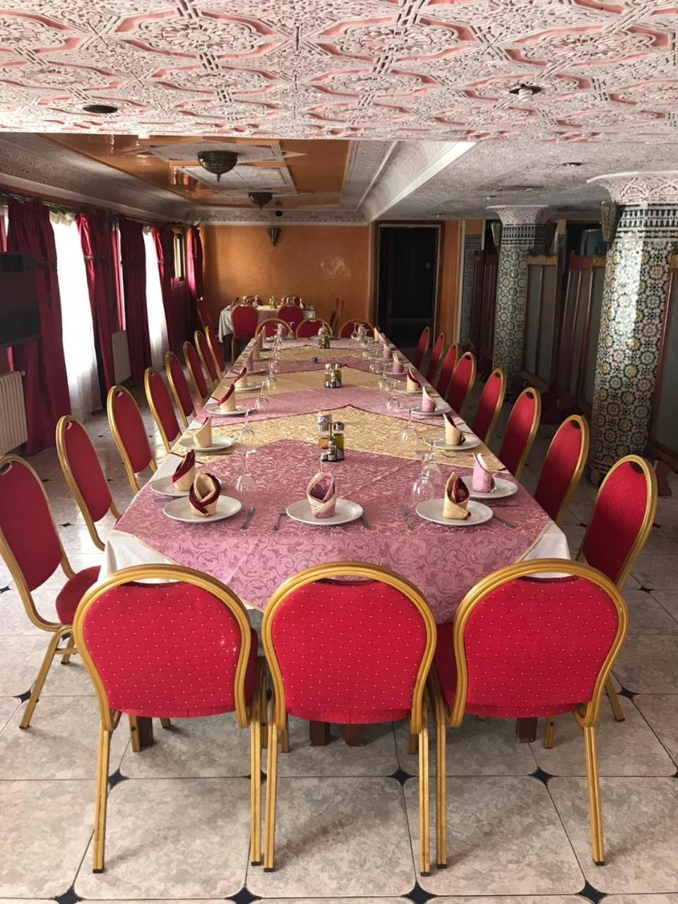 Hotel Lixus Надор Екстериор снимка